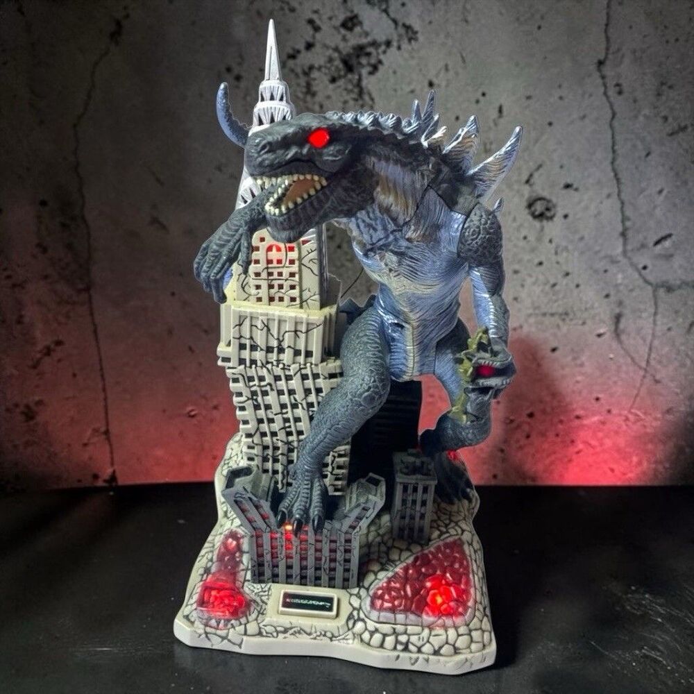 Vintage 1998 Godzilla Coin Bank Trendmasters Action Figure Lights Up + Sound